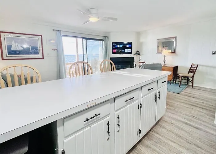 Stunning 2br/2ba Bayfront Retreat Holiday home Ocean City